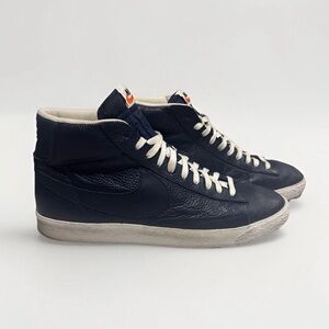 Nike Men's Dark Blue High-Top Sneakers